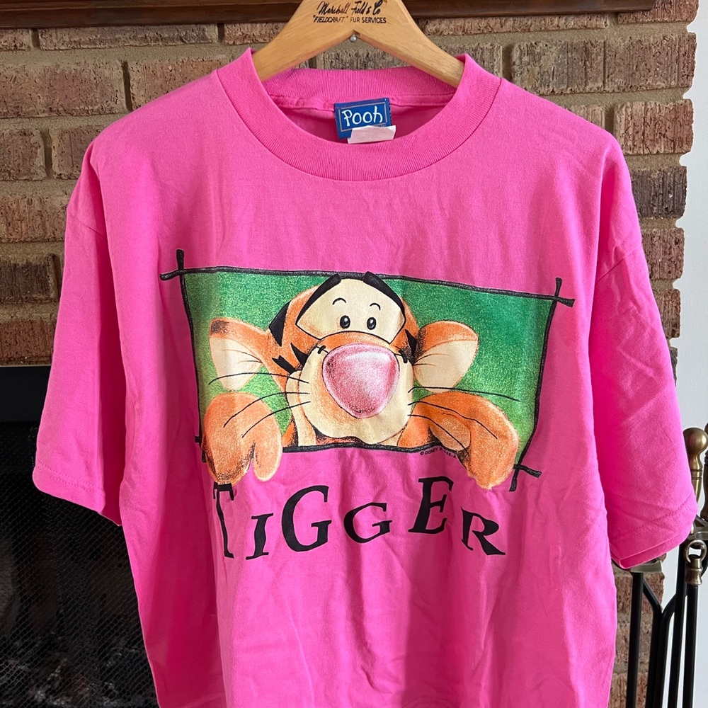 Disney vintage Pink Tigger Short Sleeve Tee